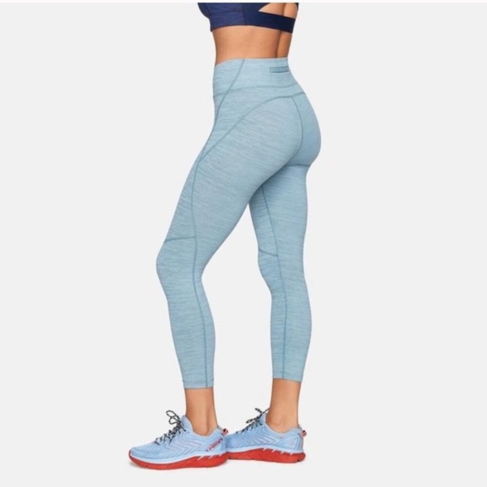 Outdoor Voices Light Blue Techsweat 3/4 Length Leggings XS